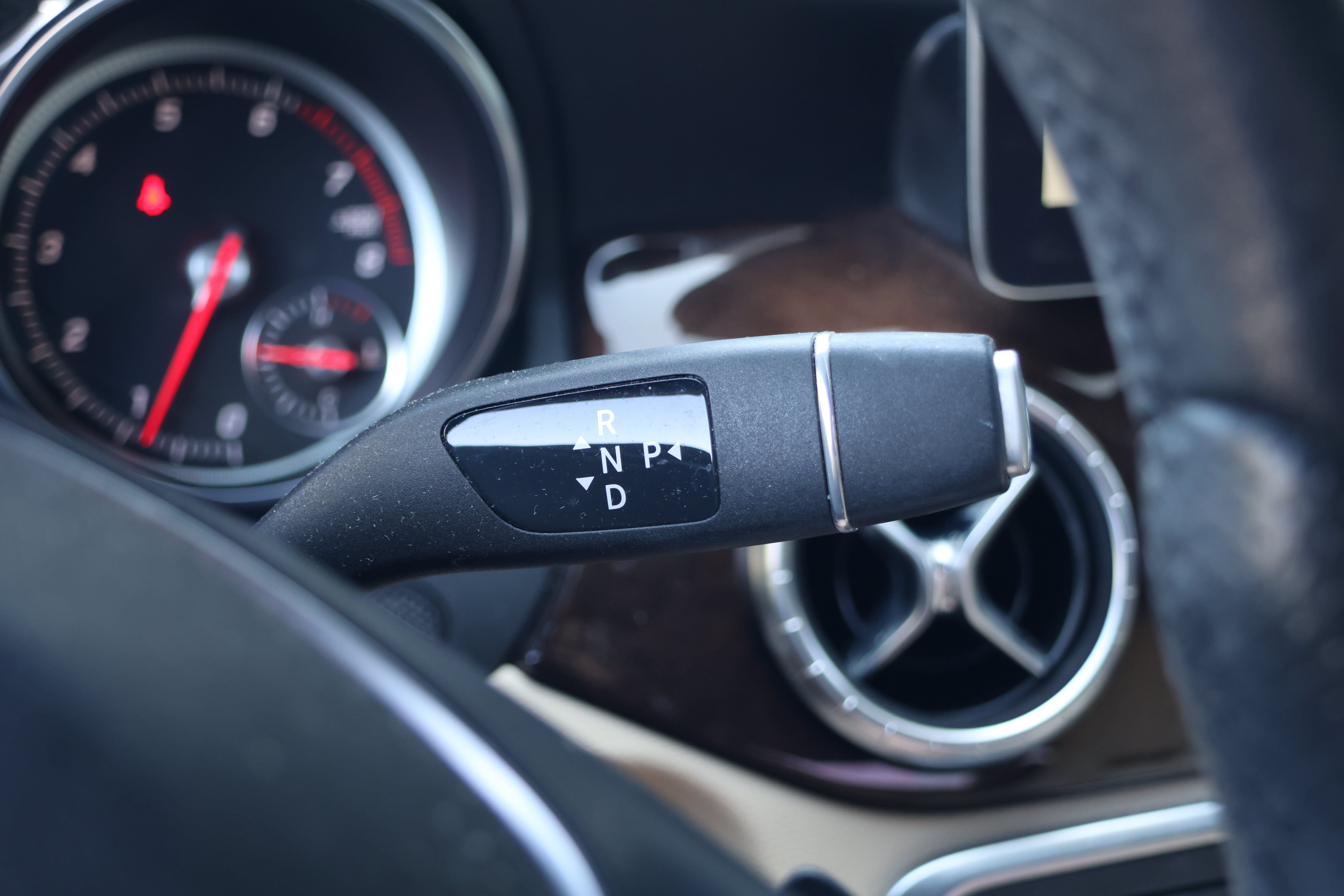 Used 2018 Mercedes-Benz CLA 250 4MATIC image 24