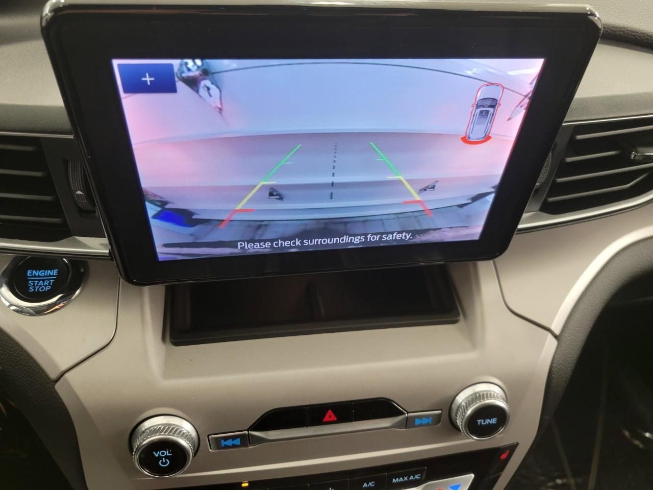 Used 2023 Ford Explorer XLT w/ Equipment Group 202A image 15