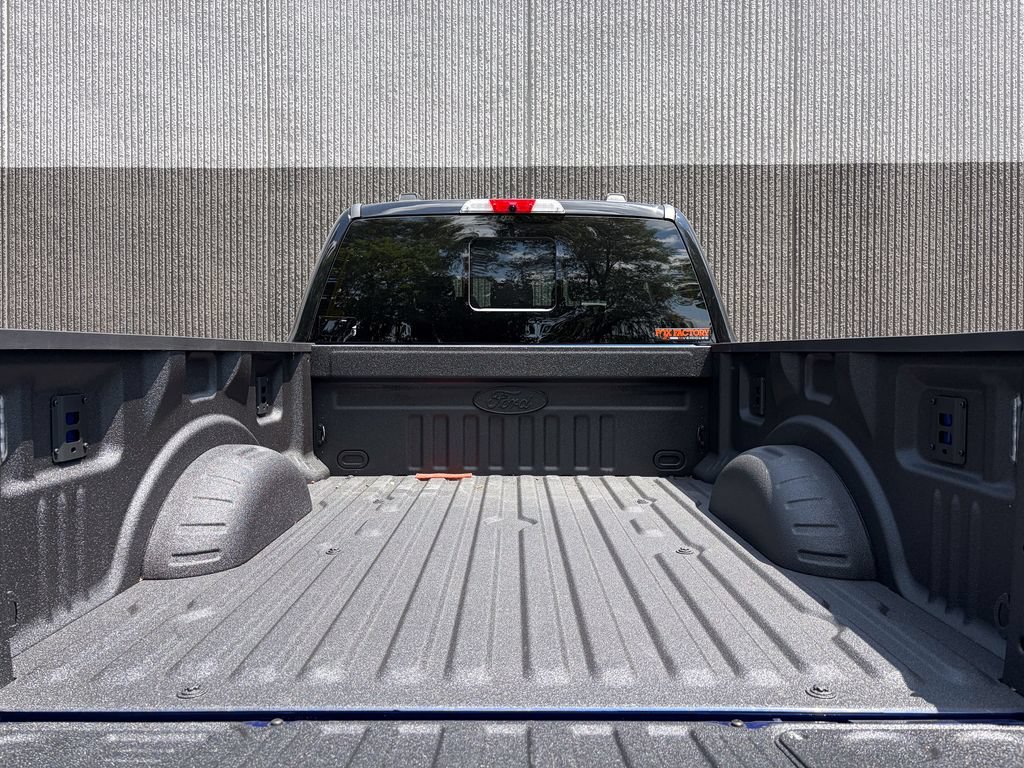 New 2026 Ford F250 Lariat w/ Black Appearance Package AWD/4WD image 24