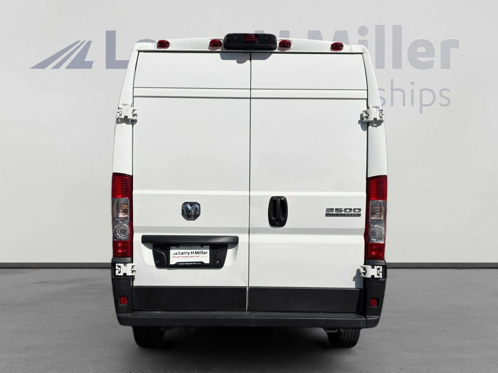Used 2023 RAM ProMaster 2500 FWD image 4