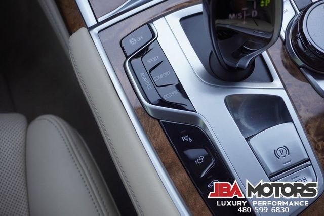 Used 2018 BMW 750i RWD image 23