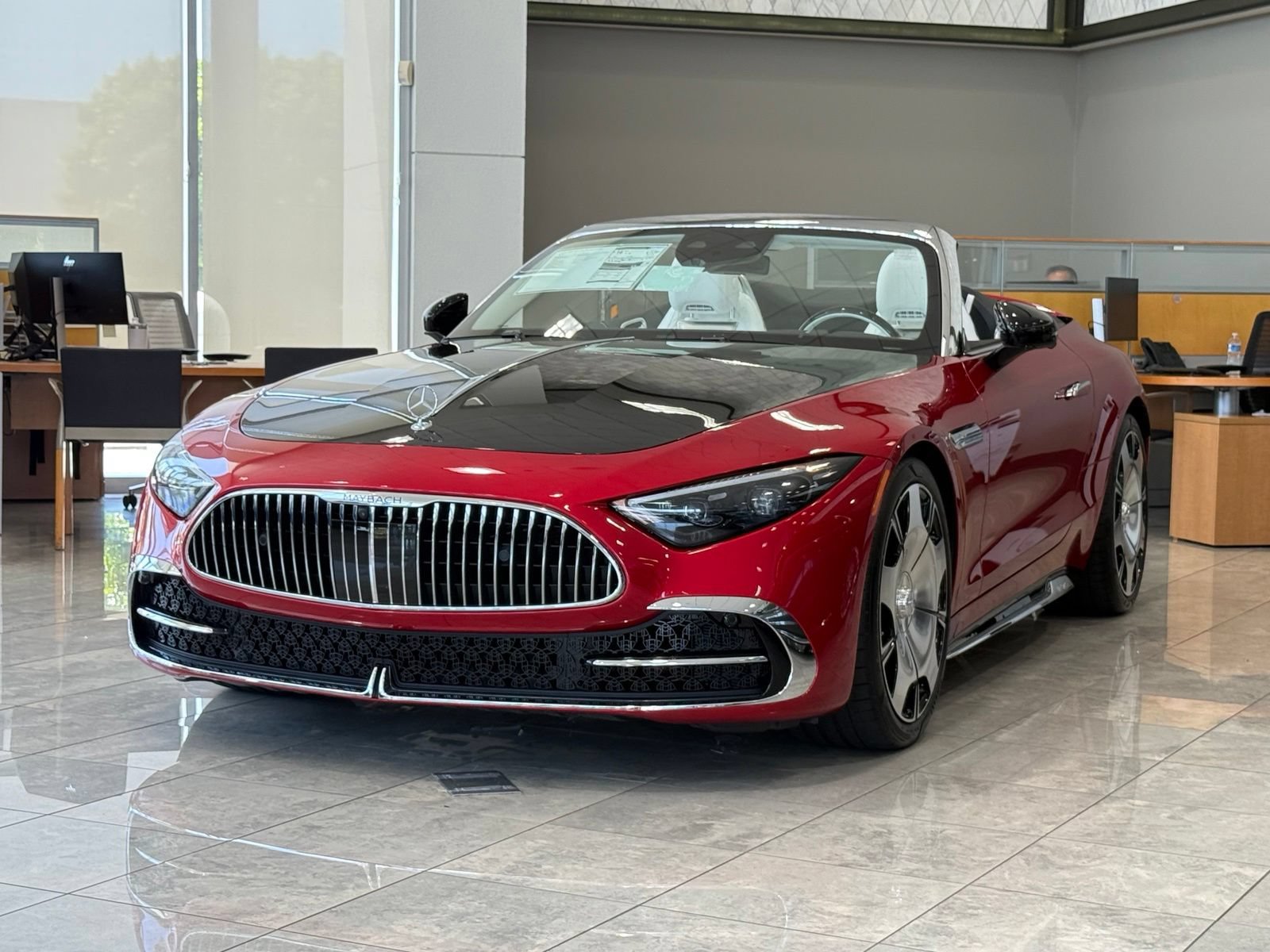 New 2026 Mercedes-Benz Maybach SL 680 image 2
