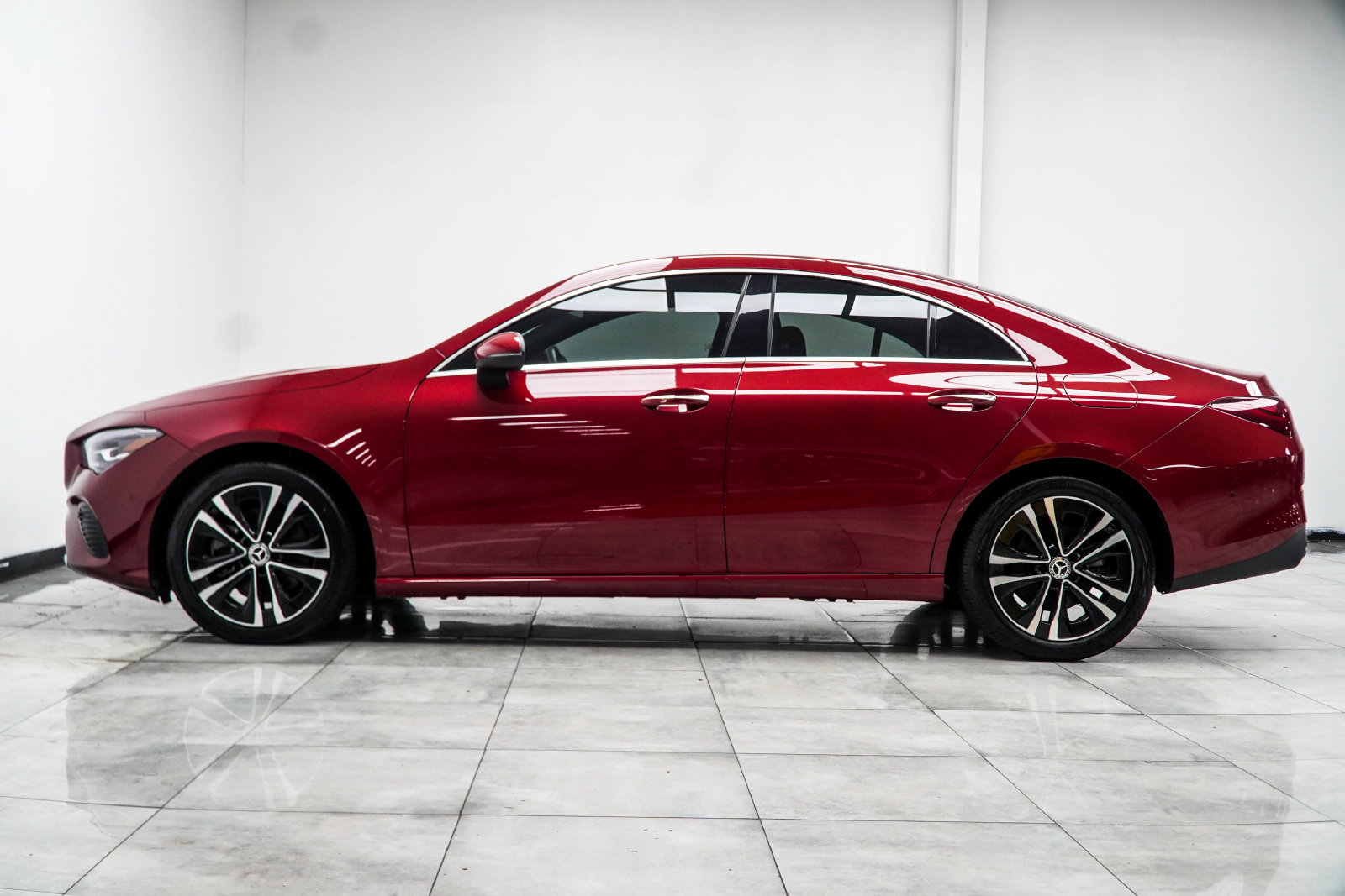 Used 2025 Mercedes-Benz CLA 250 image 11