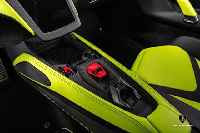 Used 2024 Lamborghini Revuelto AWD/4WD image 50