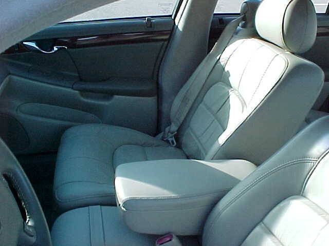 Used 2004 Cadillac De Ville FWD image 18