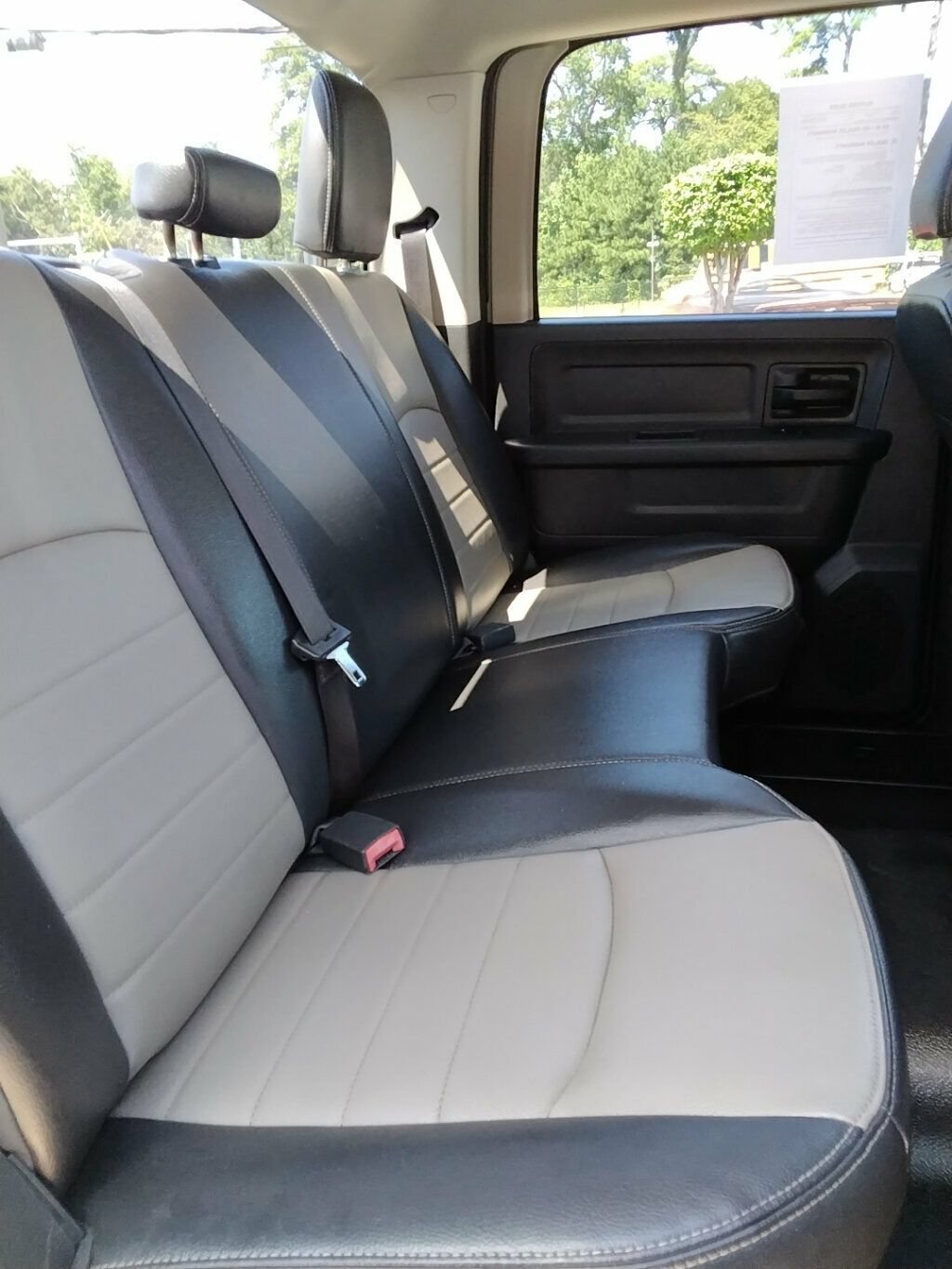 Used 2011 RAM 1500 ST w/ Protection Group AWD/4WD image 11