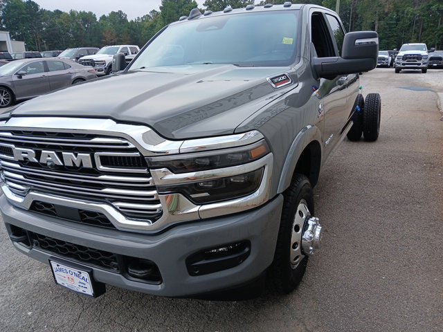 New 2027 RAM 3500 Big Horn w/ Laramie Trim Package AWD/4WD image 11