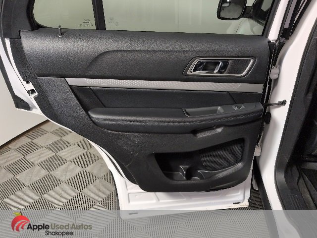 Used 2017 Ford Explorer XLT w/ Equipment Group 202A image 31