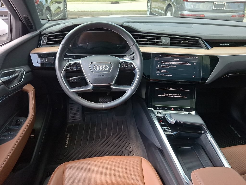 Used 2024 Audi Q8 e-tron Premium Plus AWD/4WD image 11