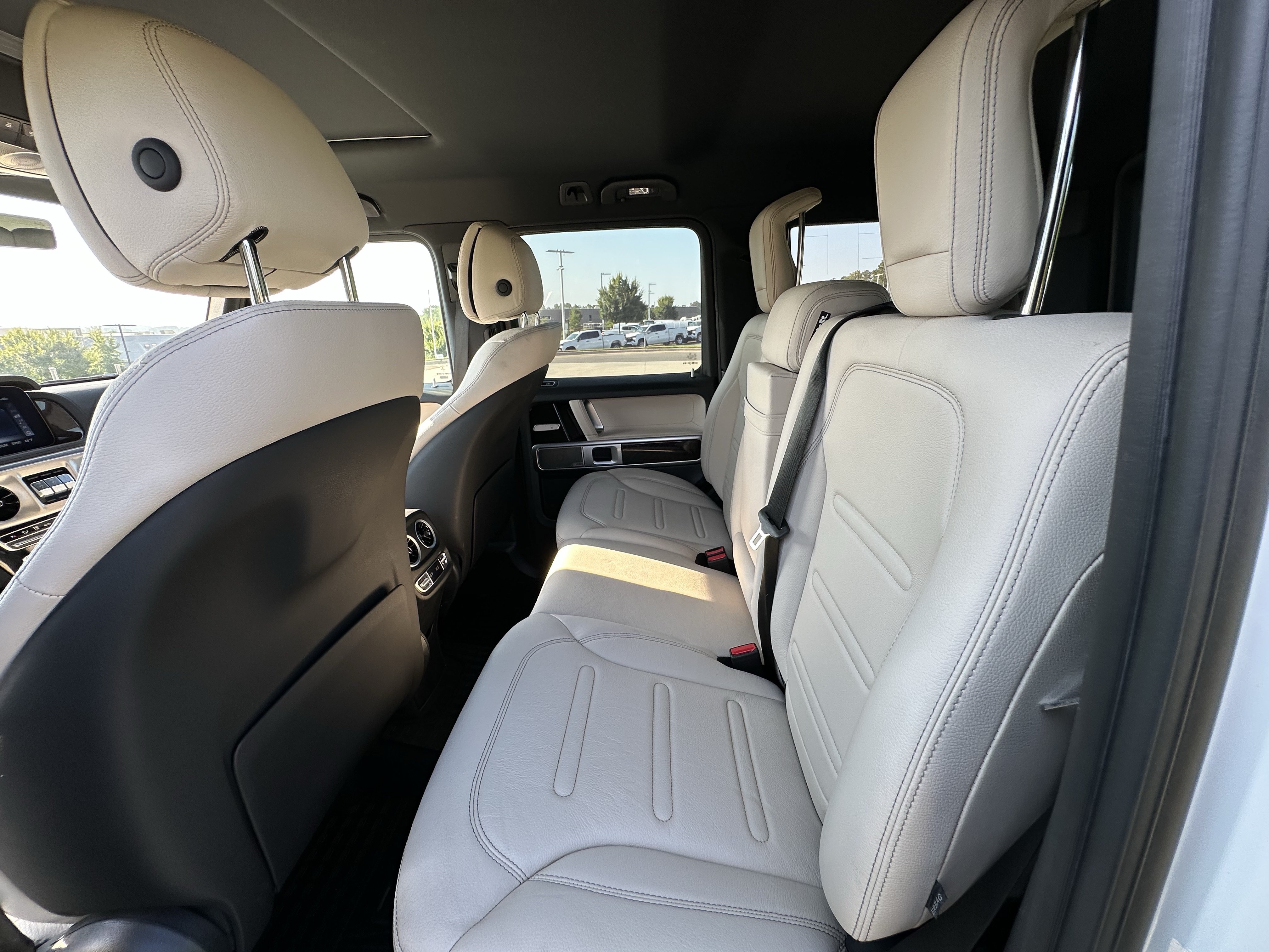 Used 2022 Mercedes-Benz G 550 image 28