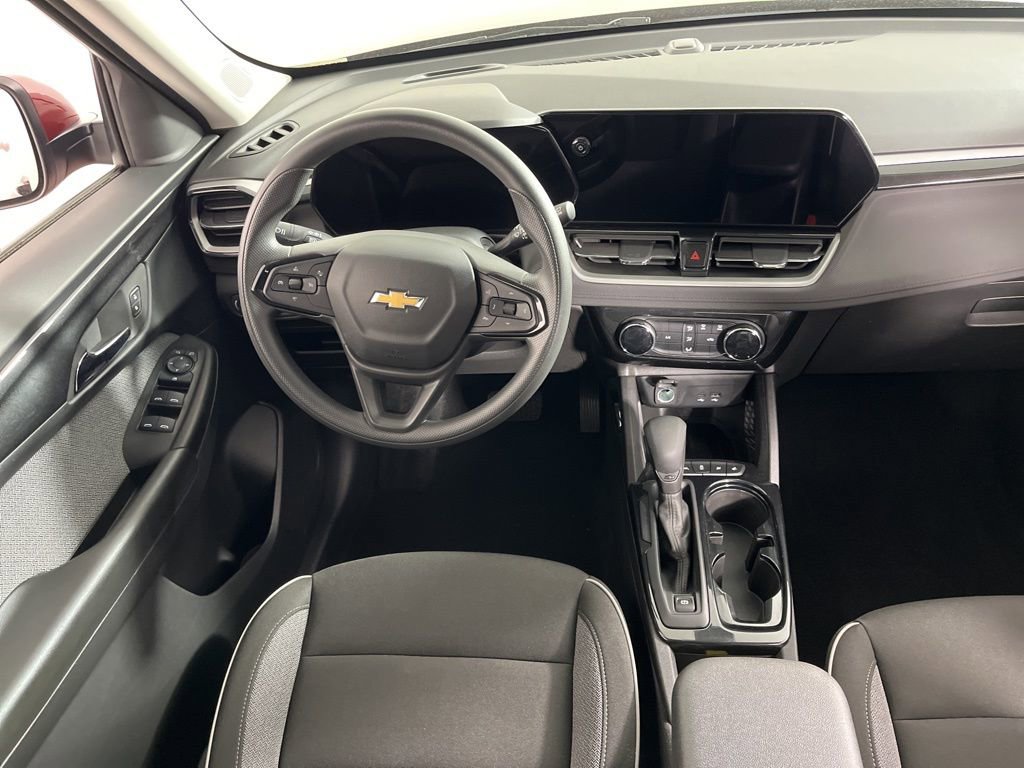 Certified 2025 Chevrolet TrailBlazer LT FWD image 5