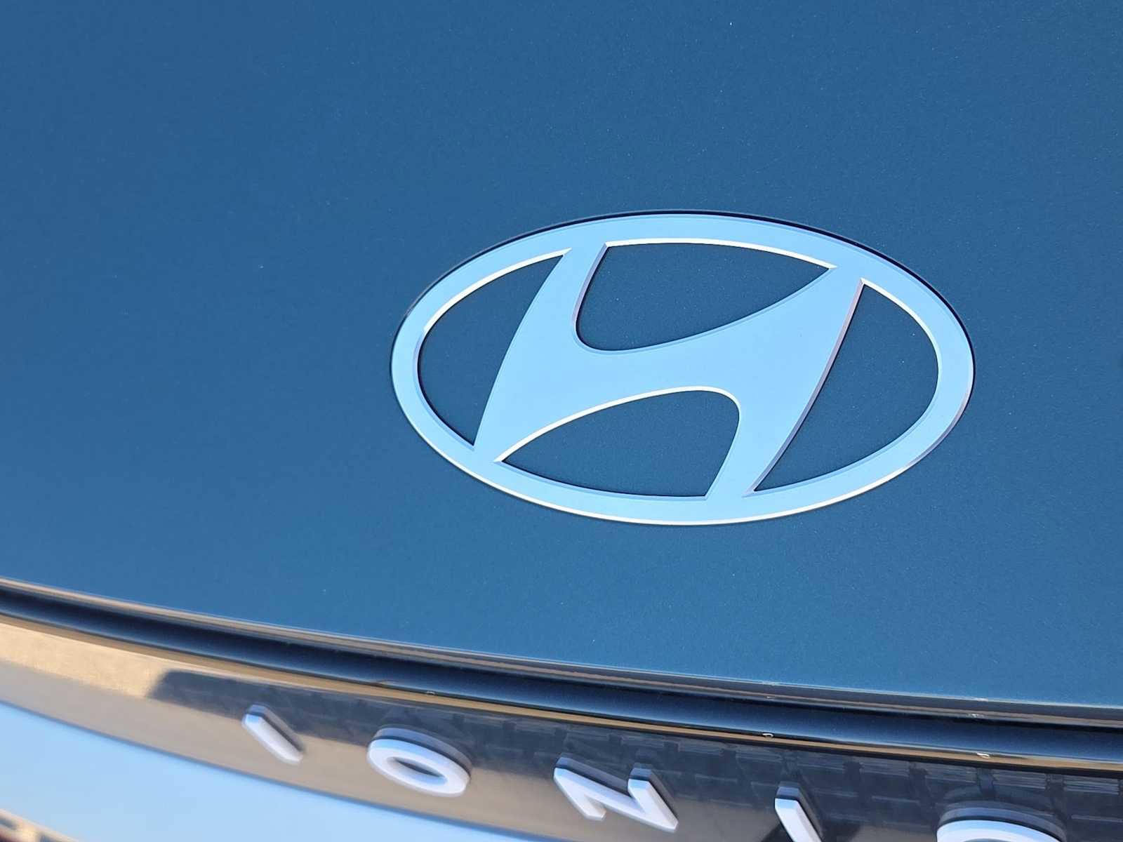 New 2026 Hyundai Ioniq 5 SEL image 12