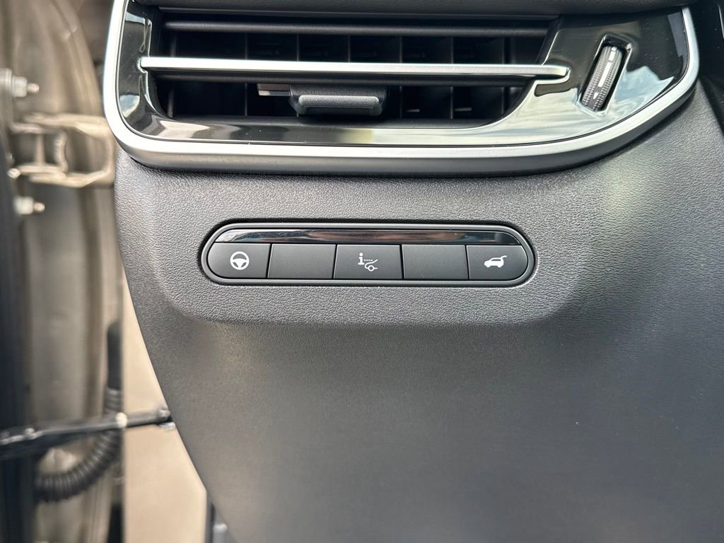 Certified 2025 INFINITI QX60 Luxe w/ Vision Package image 13