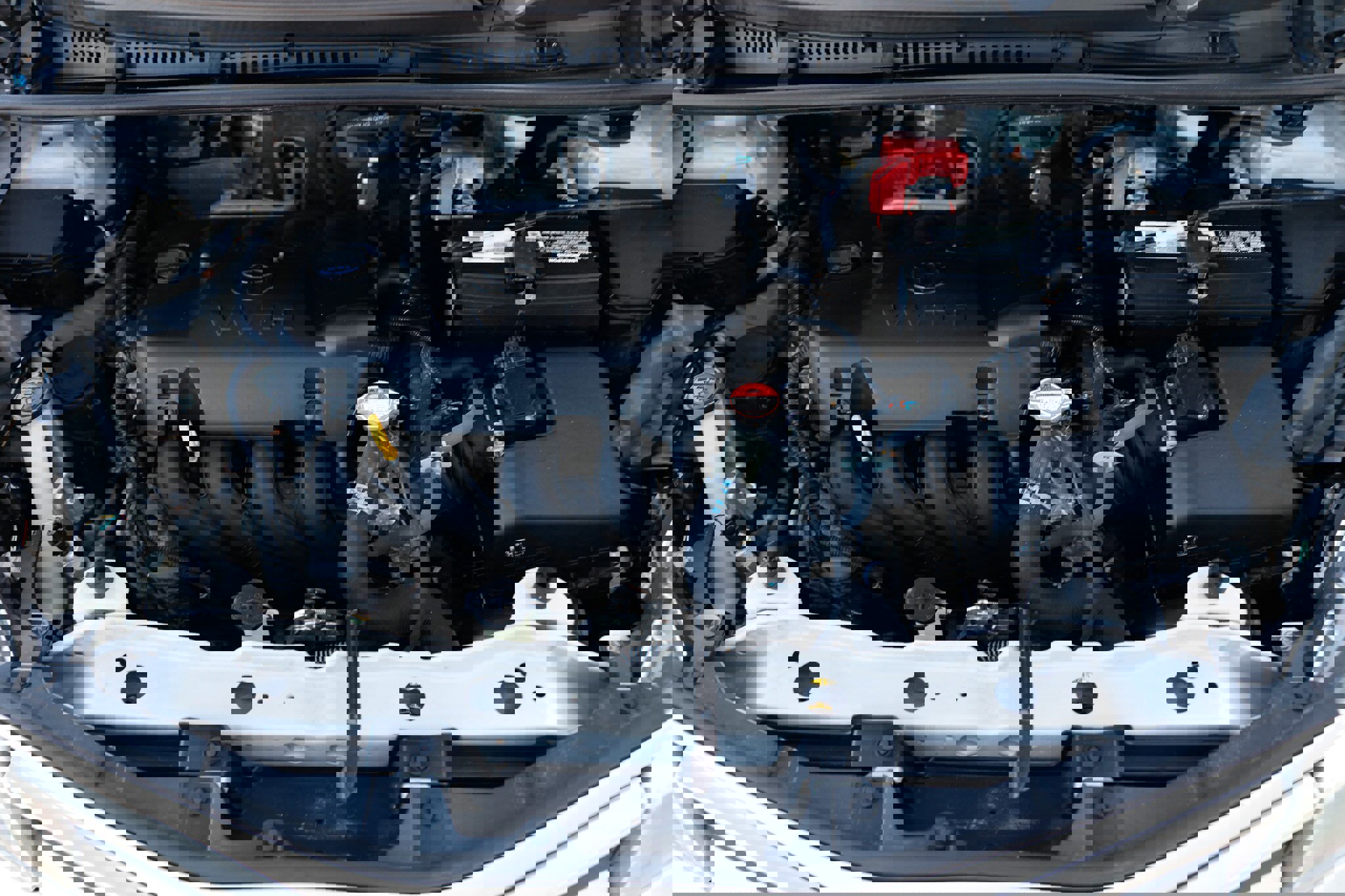 Used 2016 Toyota Yaris L image 23