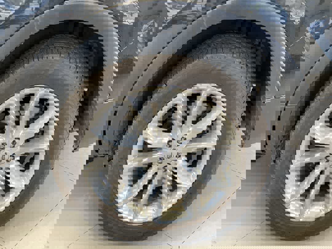 Used 2013 Ford Explorer XLT AWD/4WD image 13