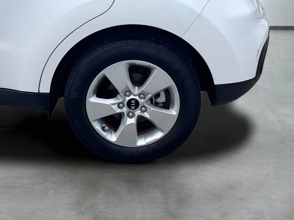 Used 2017 Kia Soul FWD image 6