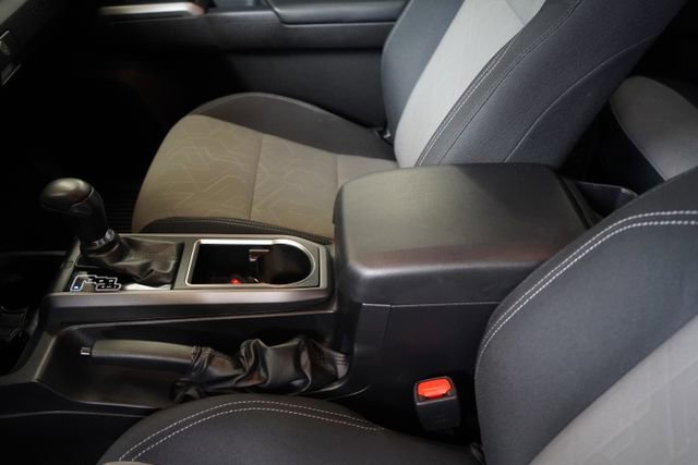 Used 2023 Toyota Tacoma TRD Sport w/ Technology Package AWD/4WD image 35