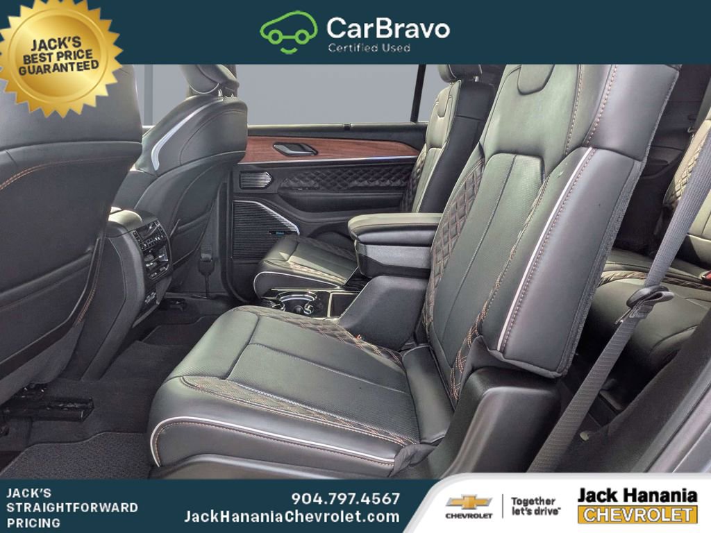 Used 2025 Jeep Grand Cherokee L Summit AWD/4WD image 13