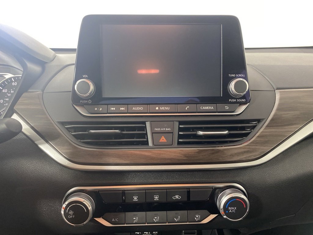 Used 2024 Nissan Altima 2.5 SV image 16