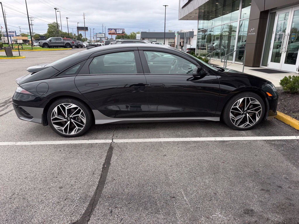 Used 2025 Hyundai Ioniq 6 SEL AWD/4WD image 5