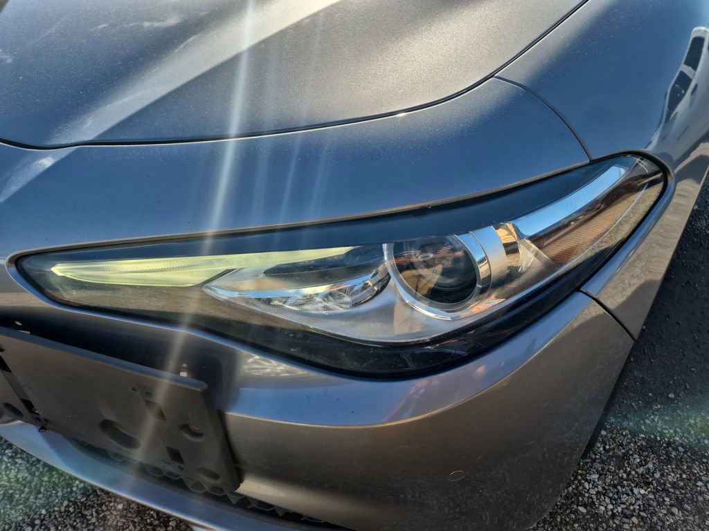 Used 2021 Alfa Romeo Giulia Ti image 24