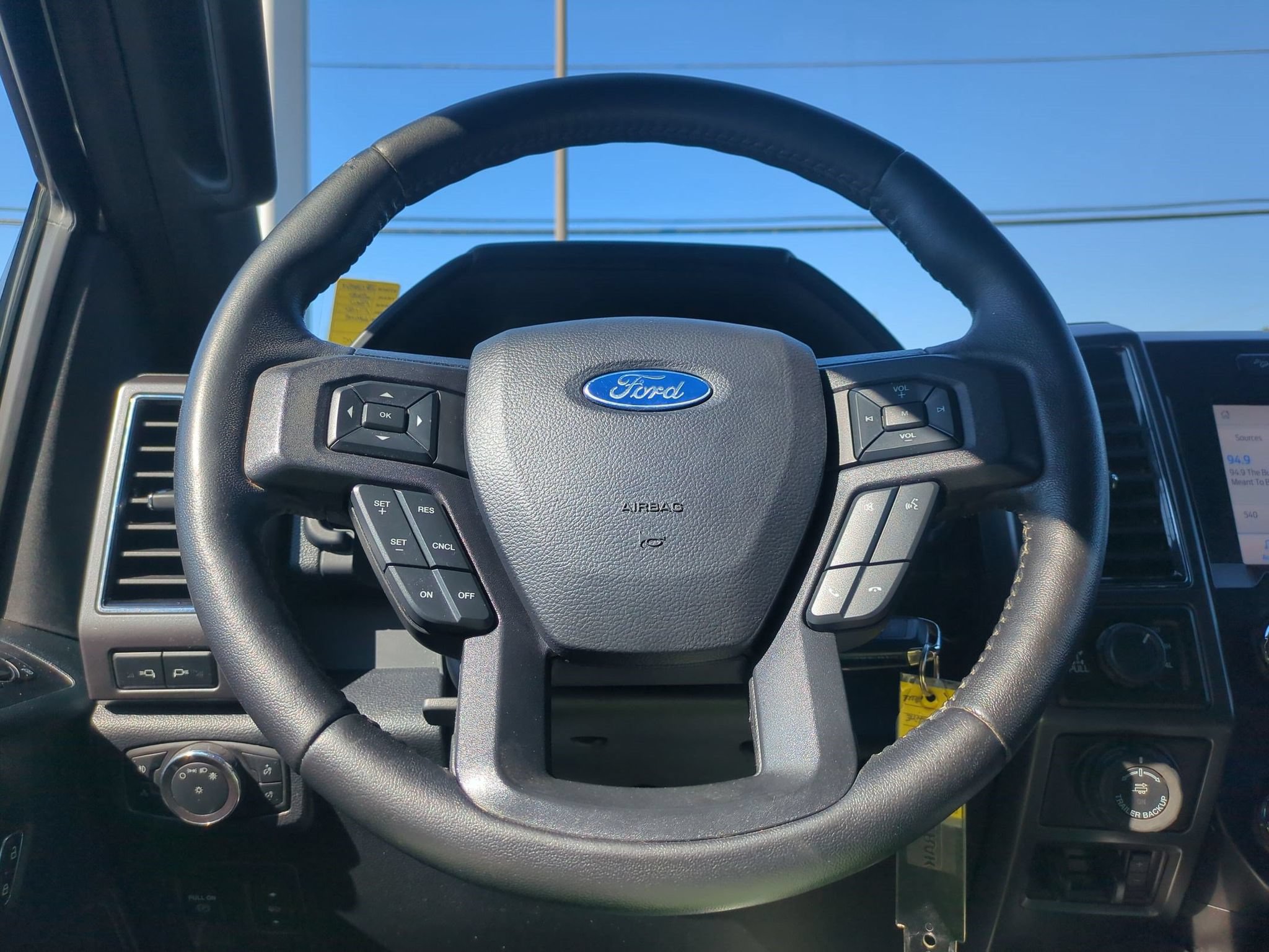 Used 2020 Ford F150 XLT w/ Equipment Group 302A Luxury AWD/4WD image 15