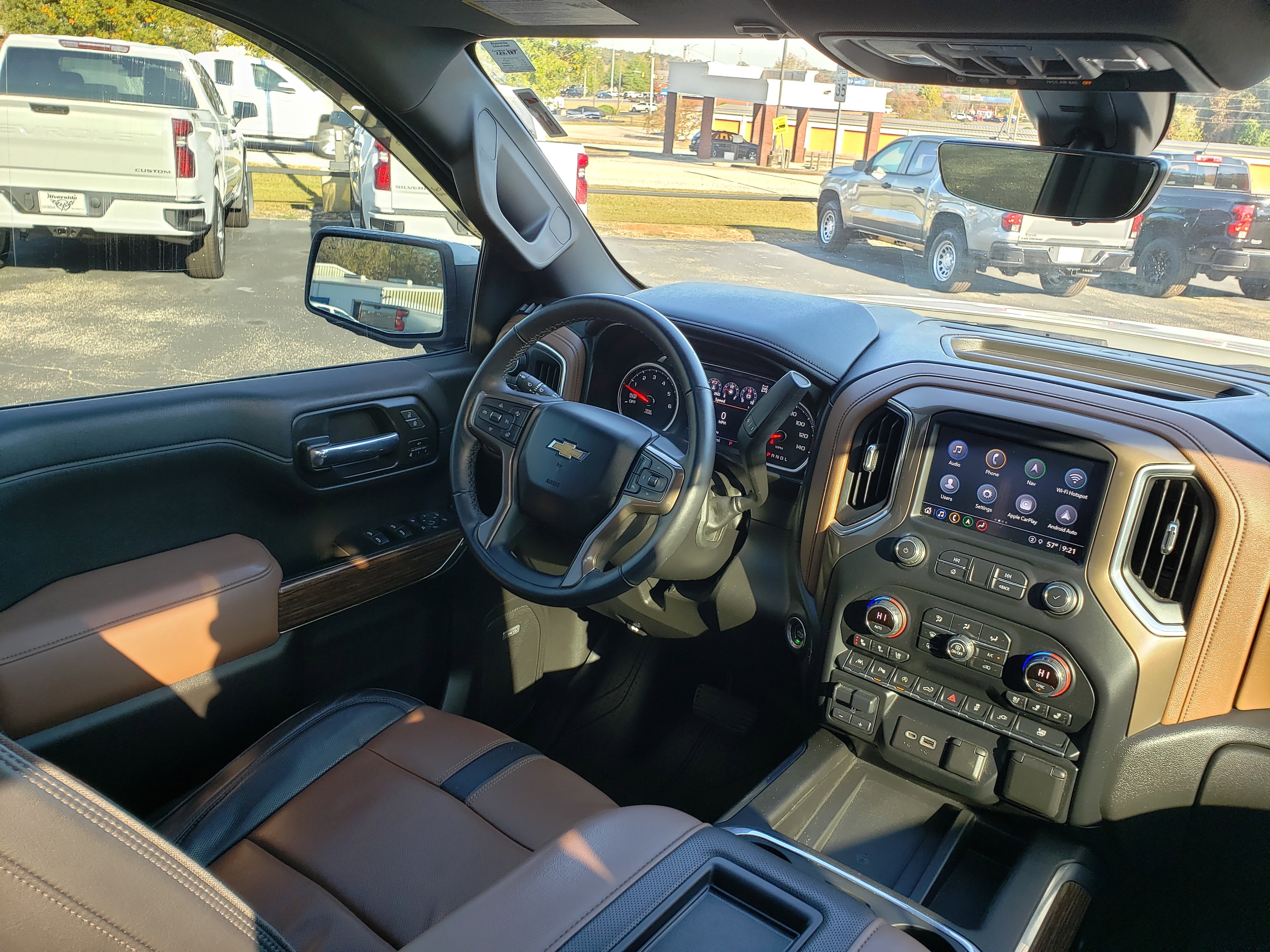 Used 2024 Chevrolet Silverado 1500 High Country w/ Technology Package image 38