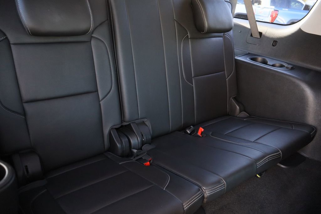 Used 2018 GMC Yukon XL Denali w/ Open Road Package image 31