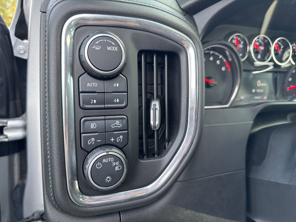 Used 2020 Chevrolet Silverado 1500 LT Trail Boss image 22