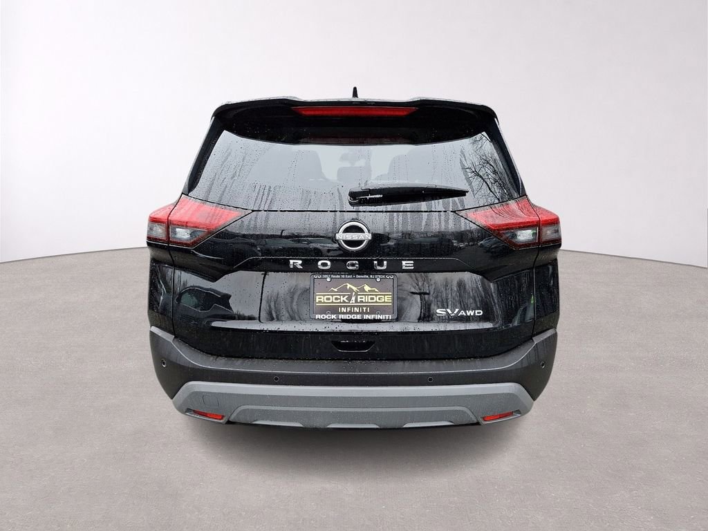 Used 2023 Nissan Rogue SV image 6