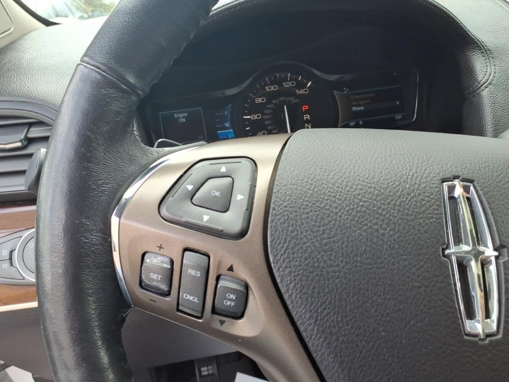 Used 2015 Lincoln MKX AWD w/ Equipment Group 102A image 15