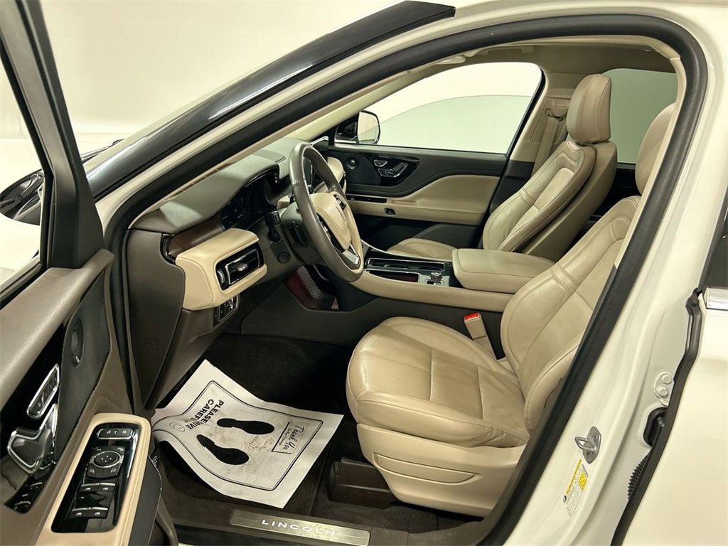 Used 2022 Lincoln Aviator Reserve w/ Equipment Group 201A image 9