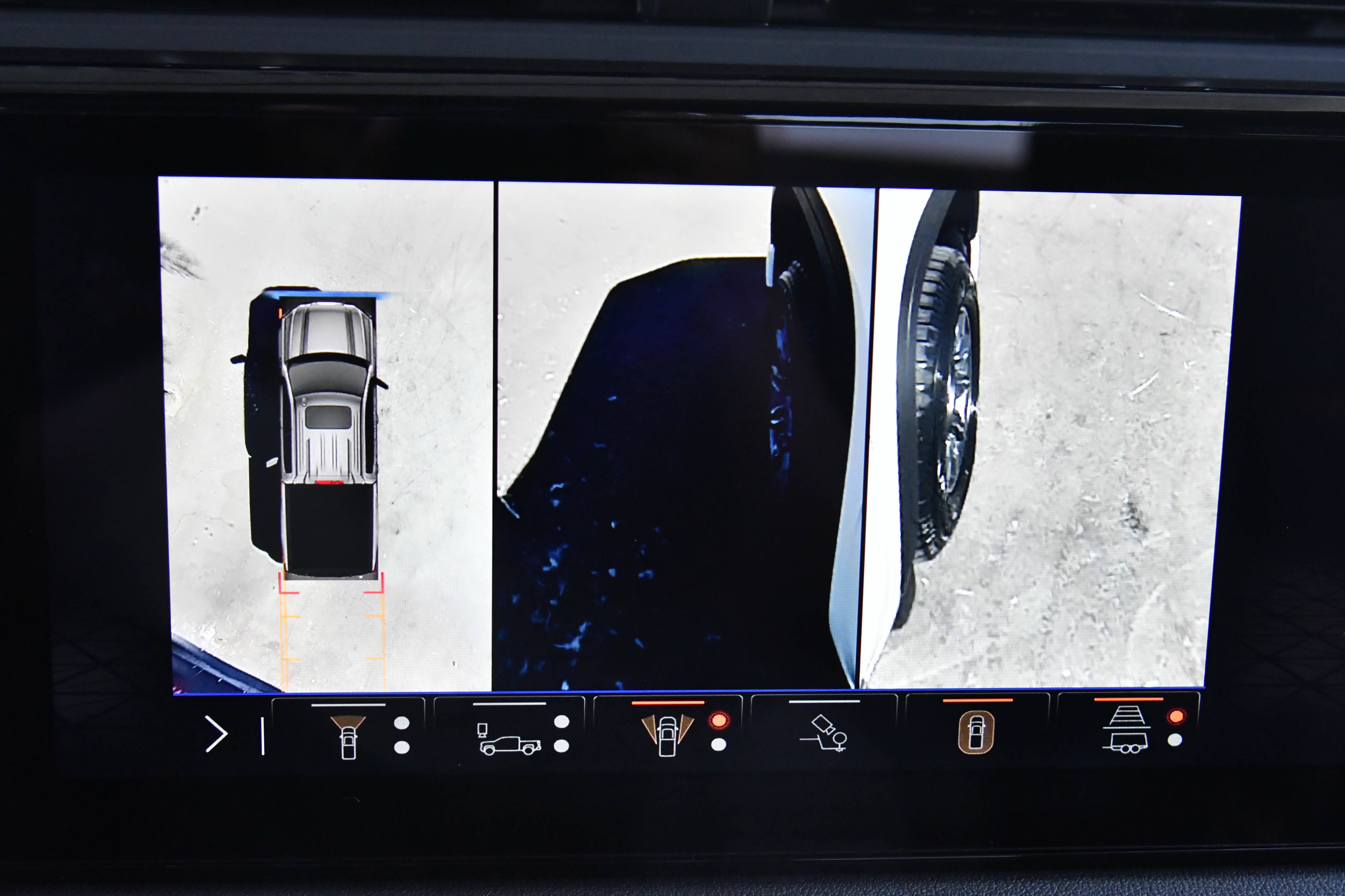 Used 2025 GMC Sierra 1500 AT4 AWD/4WD image 26