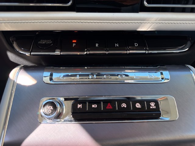 New 2027 Lincoln Aviator AWD image 33