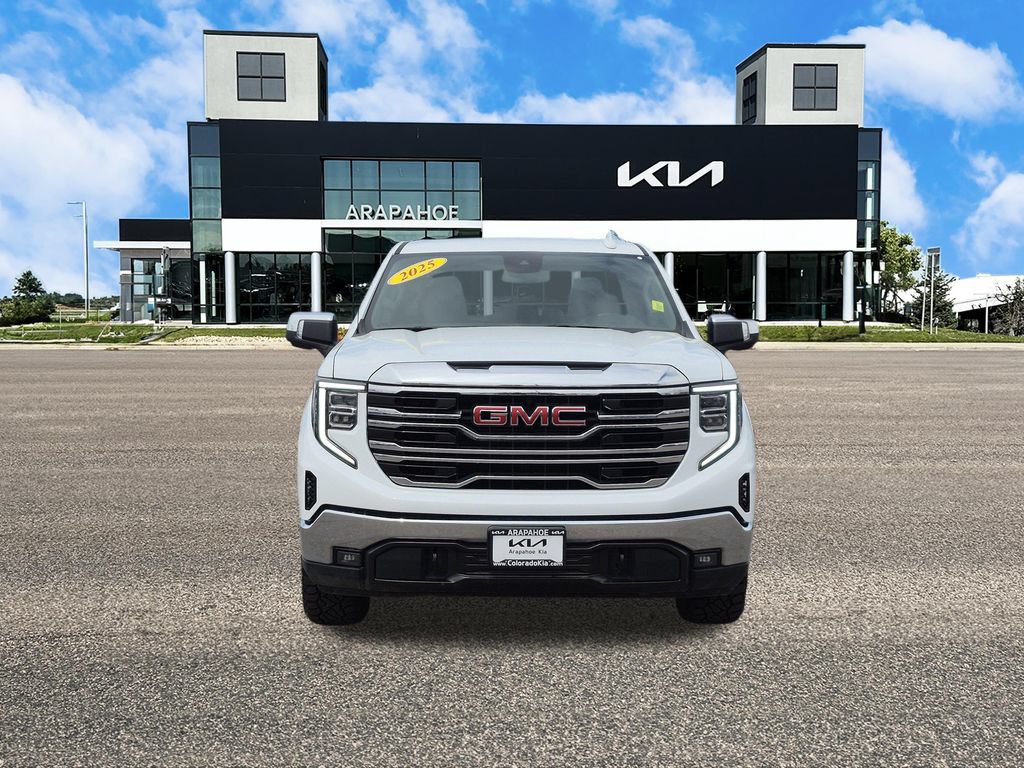 Used 2025 GMC Sierra 1500 SLT AWD/4WD image 3