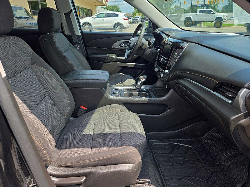 Used 2021 Chevrolet Traverse LS image 19