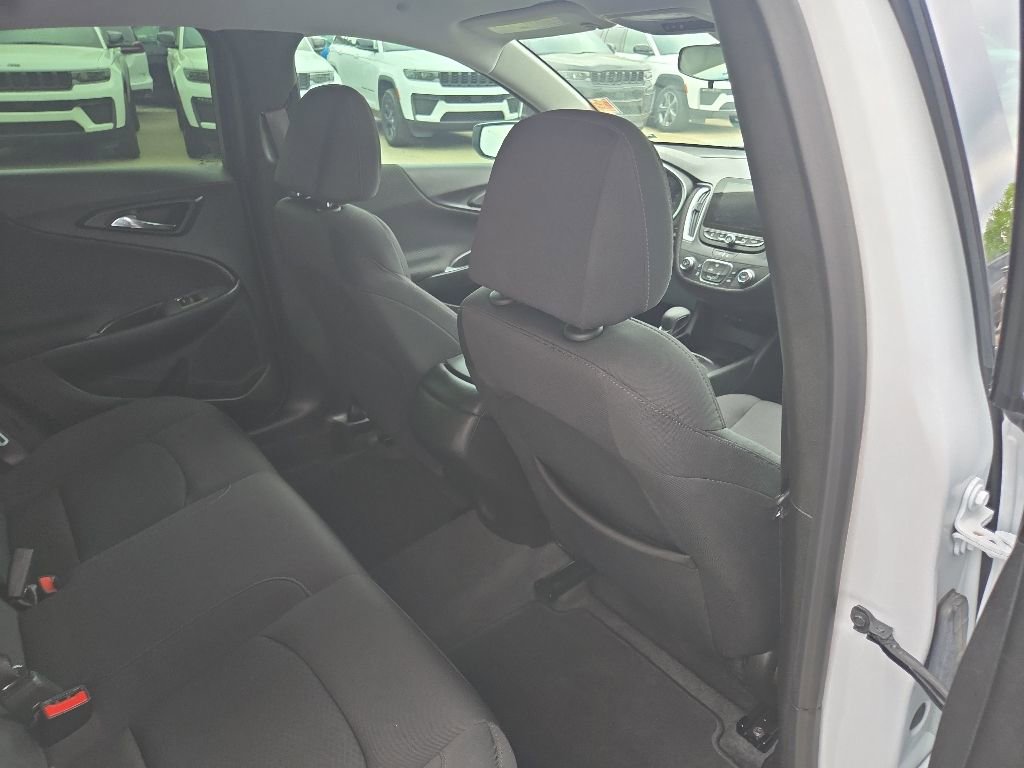 Used 2024 Chevrolet Malibu LS FWD image 71