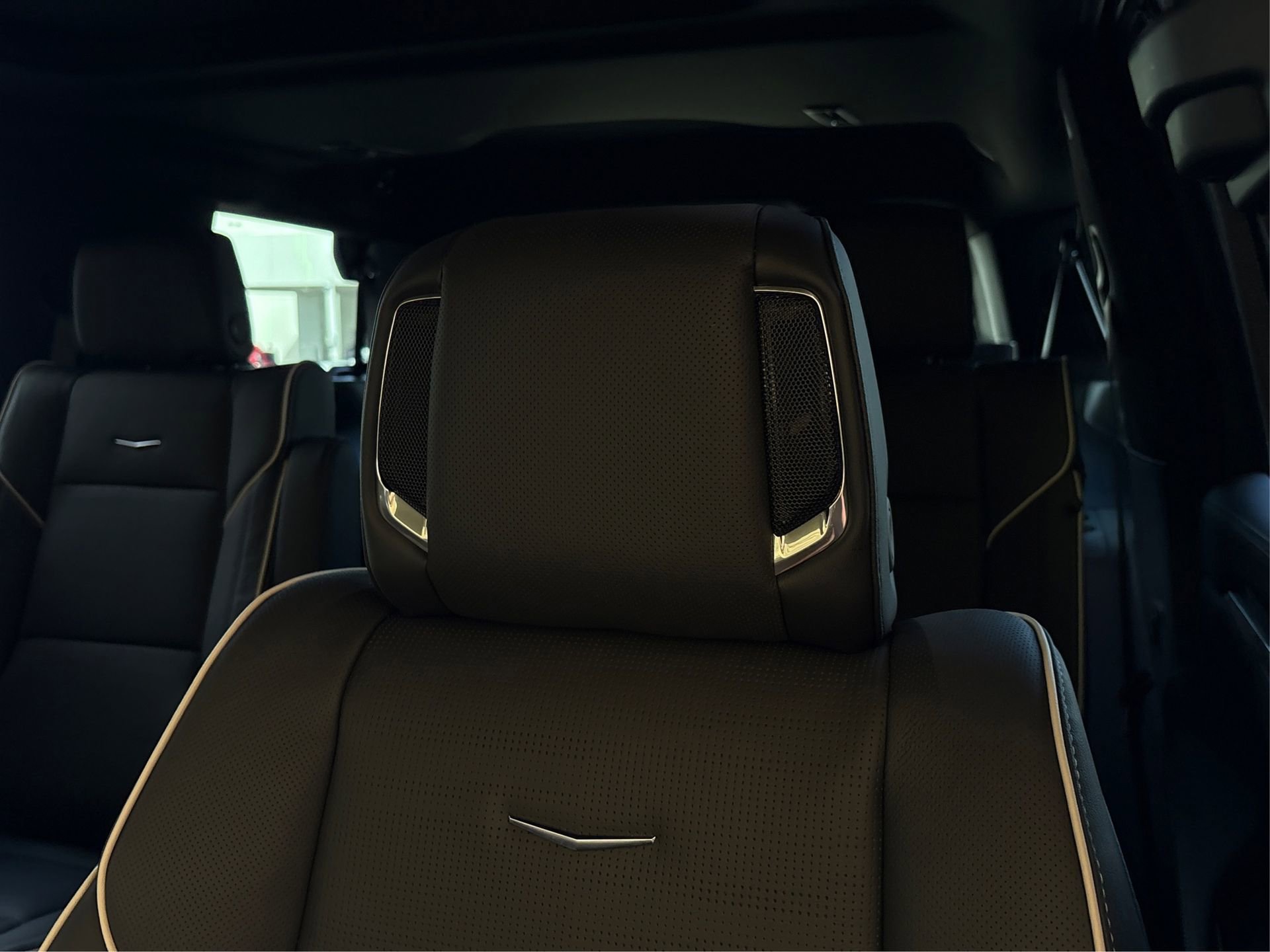 New 2026 Cadillac Escalade Luxury image 31