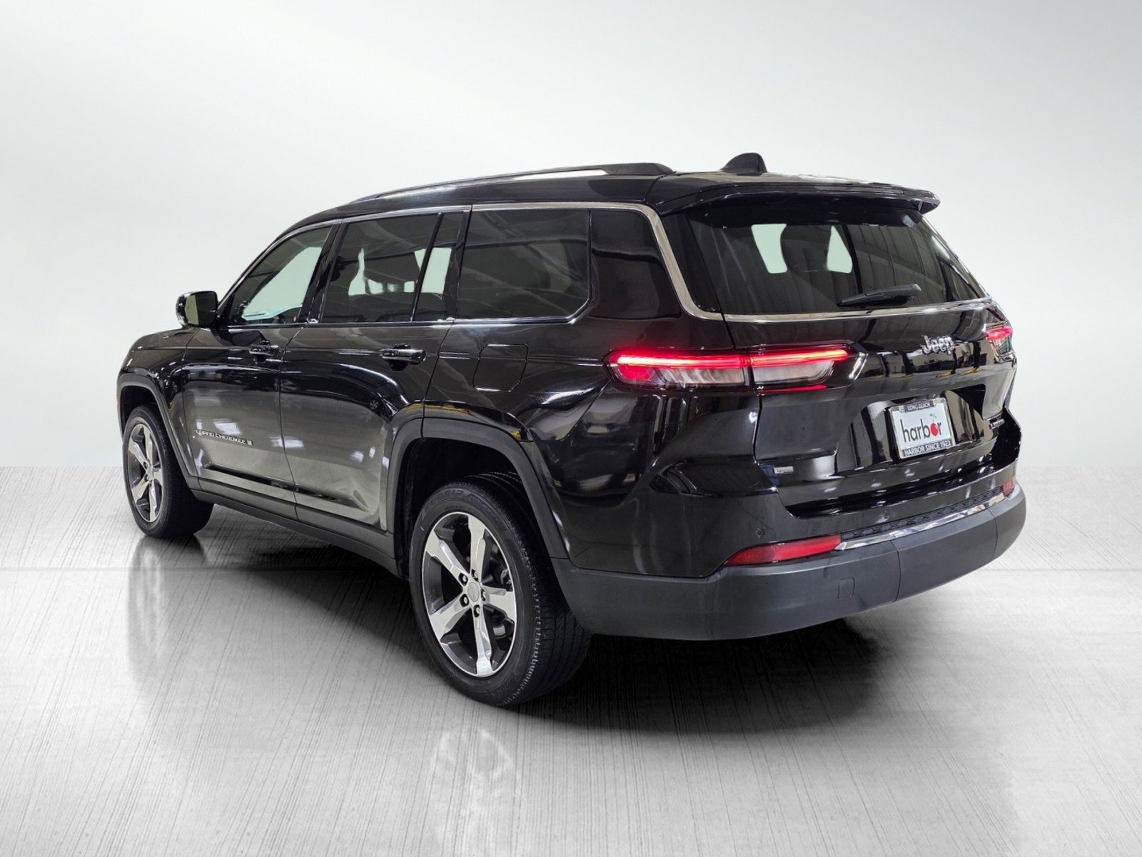 Used 2021 Jeep Grand Cherokee L Limited image 5