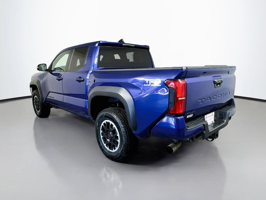 Used 2024 Toyota Tacoma TRD Off-Road AWD/4WD image 4