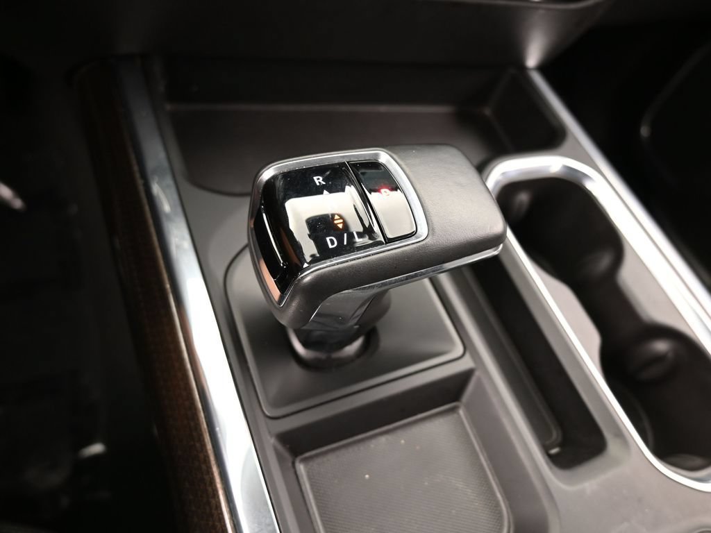 Used 2024 Chevrolet Silverado 1500 LT Trail Boss w/ LT Trail Boss Premium Package AWD/4WD image 31