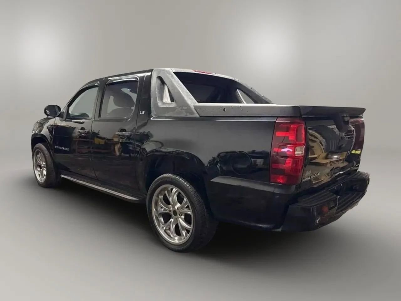 Used 2008 Chevrolet Avalanche LS w/ Convenience Package #1 image 5