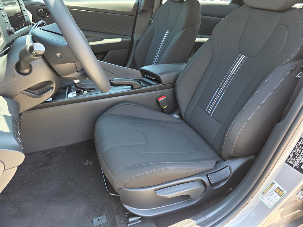 New 2026 Hyundai Elantra Sport w/ Cargo Package FWD image 13