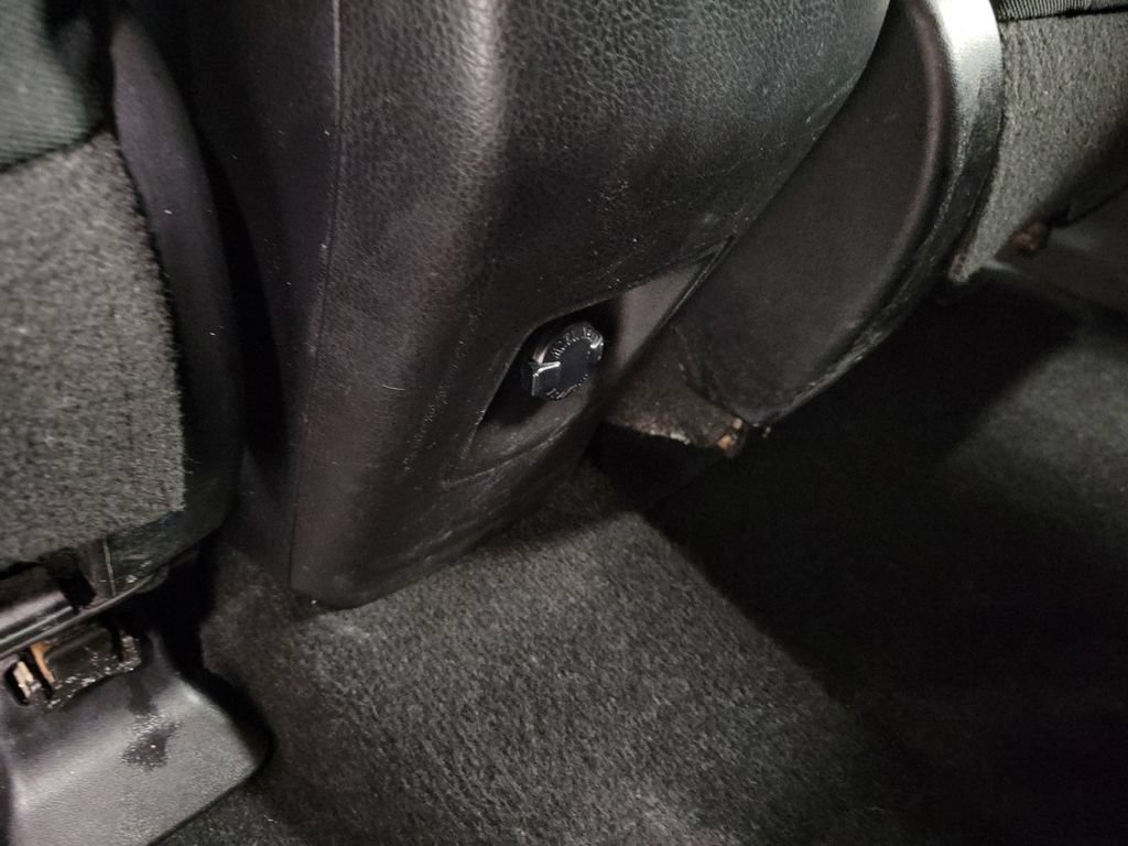 Used 2017 Toyota RAV4 LE w/ All Weather Liner Package AWD/4WD image 29