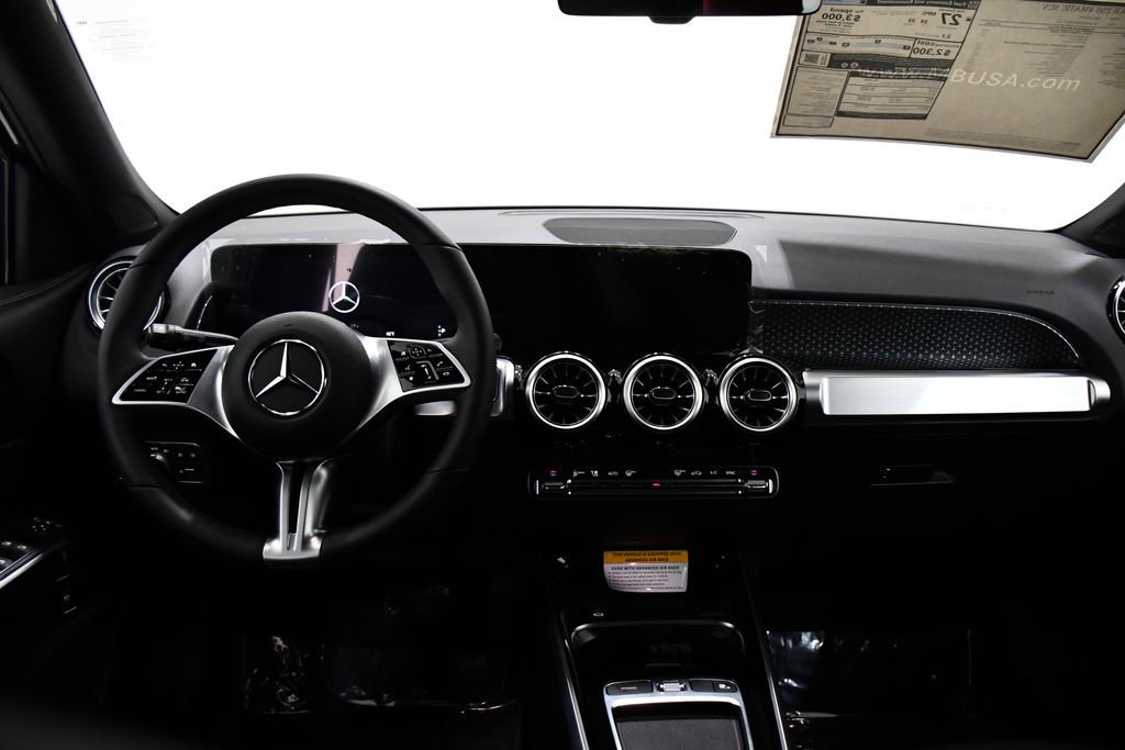 New 2026 Mercedes-Benz GLB 250 4MATIC image 7