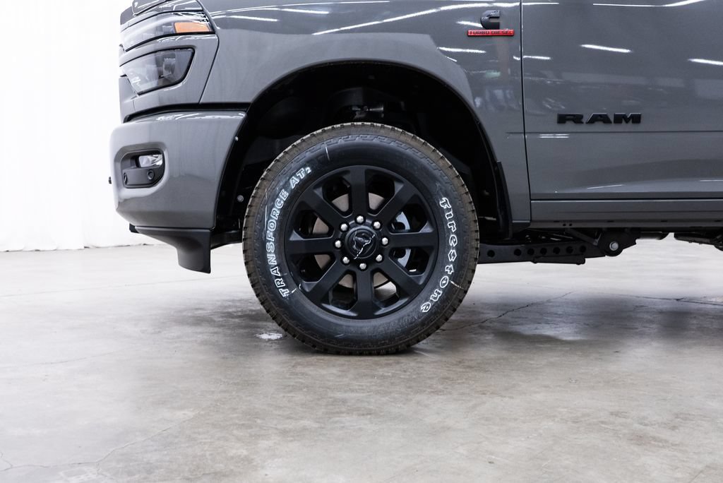 New 2026 RAM 2500 Laramie AWD/4WD image 7