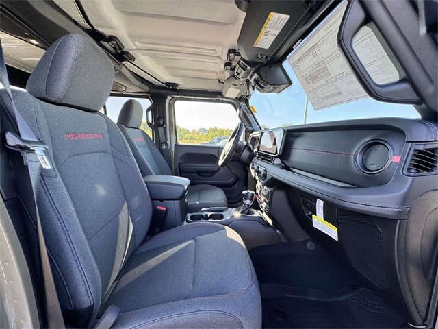 New 2025 Jeep Gladiator Rubicon w/ Convenience Group image 14