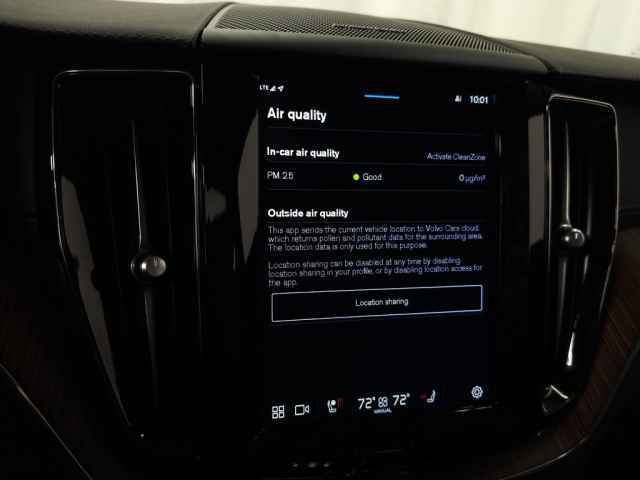 Certified 2023 Volvo XC60 B6 Ultimate w/ Climate Package image 30