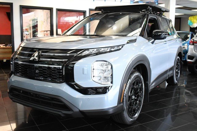 New 2026 Mitsubishi Outlander AWD