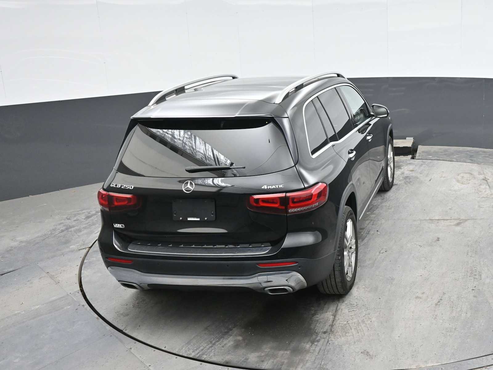 Used 2021 Mercedes-Benz GLB 250 4MATIC image 20